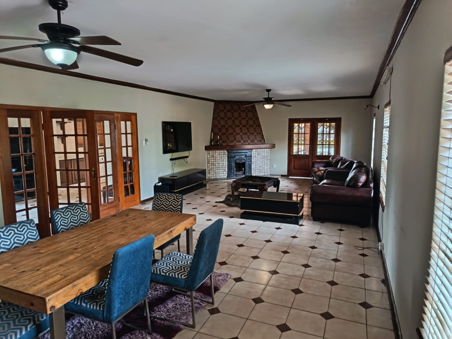 4 Bedroom Property for Sale in Mooinooi North West